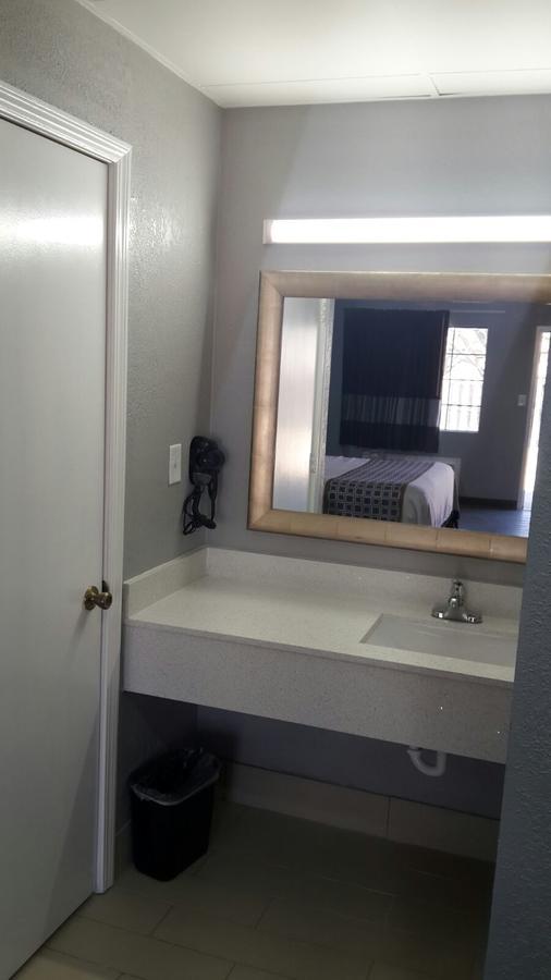 Paris Inn&Suites Bagian luar foto